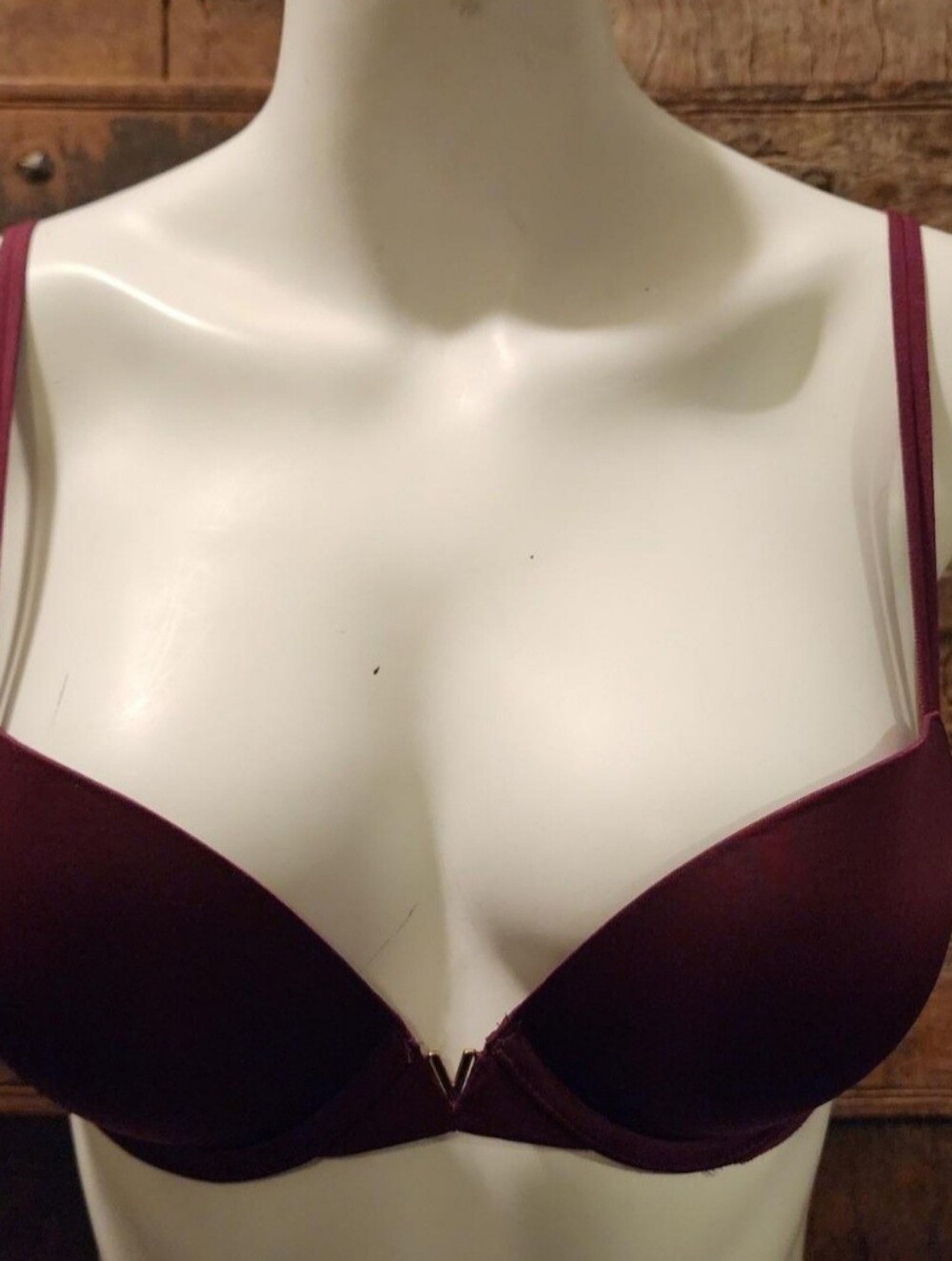 Victoria's Secret Plunge Push-Up Bra in Wine